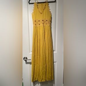 Lulus This Is Love Dress Women Small S Yellow Lace Maxi V-Neck Lined Style 70352